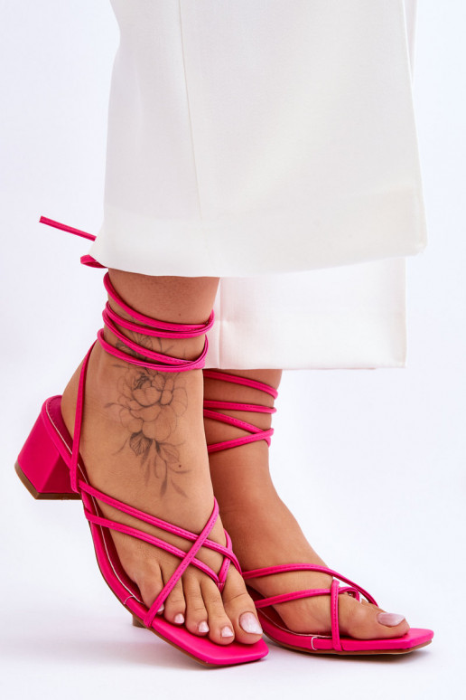Sapatos de salto alto com tiras na cor rosa Secret Love