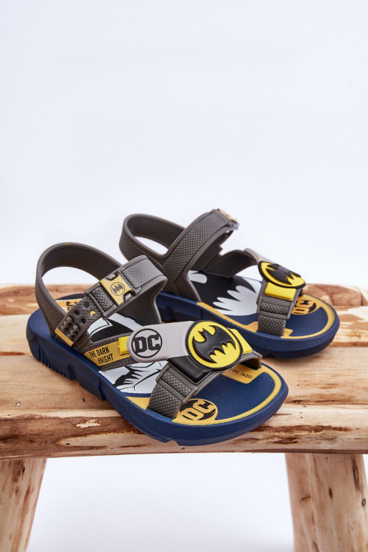 Sandálias infantis Batman Grendene Kids JJ385049 cor cinza