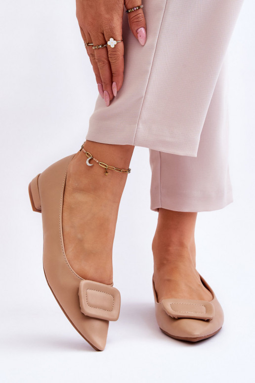 Modelo clássico Bailarinas com enfeites bege Rivea