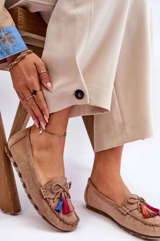 Mocassins de camurça com borlas em Dorine bege