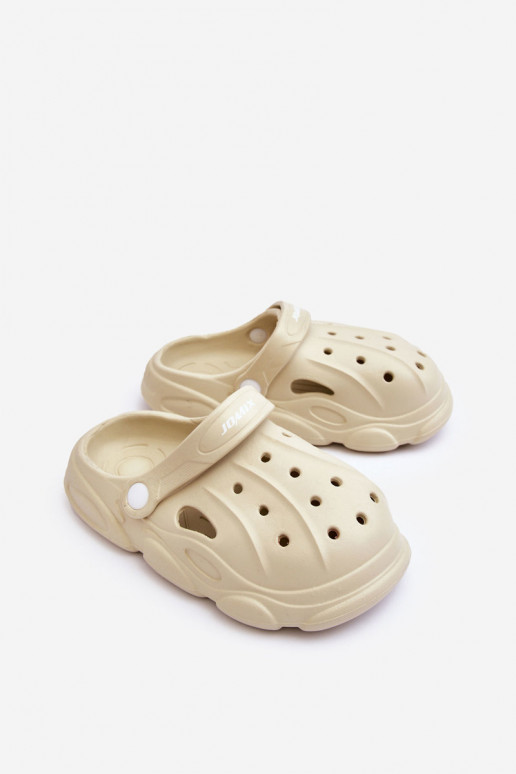 Chinelos infantis tipo Crocs bege Nublado