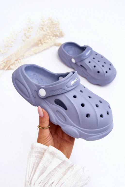 Chinelos infantis tipo Crocs em azul Nublado