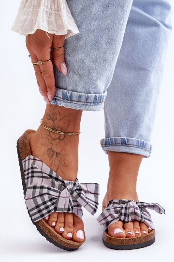 Chinelos com fitas com plataforma em cinza Vero 2