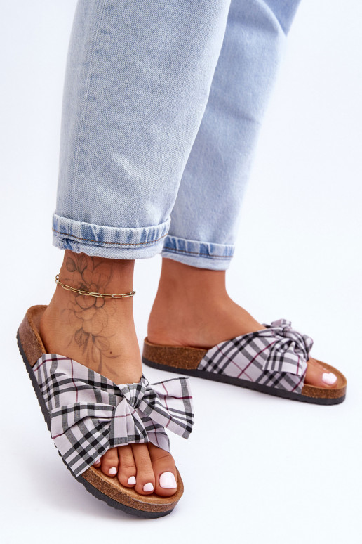 Chinelos com fitas com plataforma em cinza Vero Chinelos com fitas com plataforma em cinza Vero