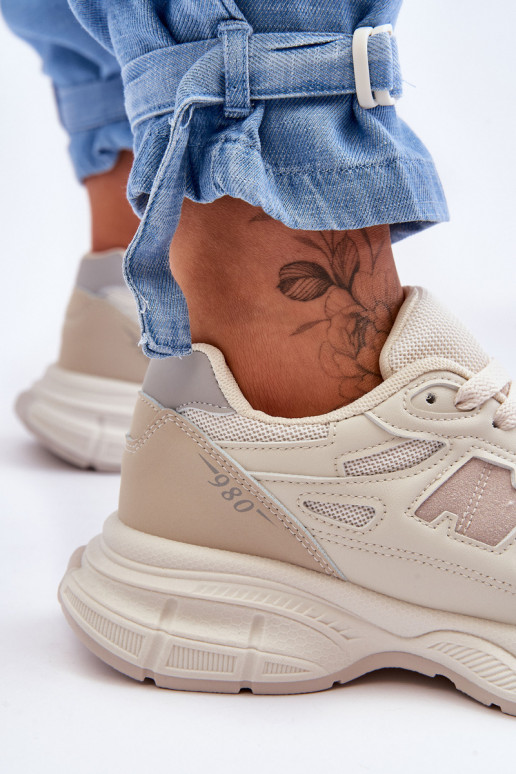 tênis com malha cor bege Venice