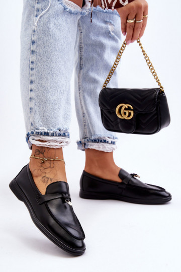 Mocassins femininos modelo clássico na cor preta Cortez