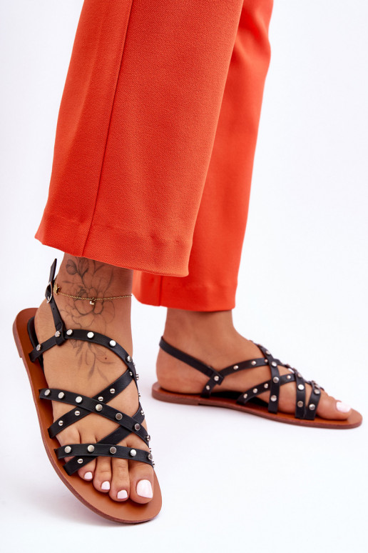 Sandálias femininas com lindos detalhes na cor preta Alemona Sandálias femininas com lindos detalhes na cor preta Alemona