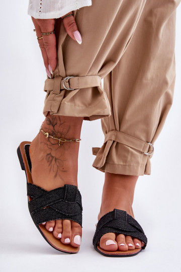 Chinelos pretos Aversa 2