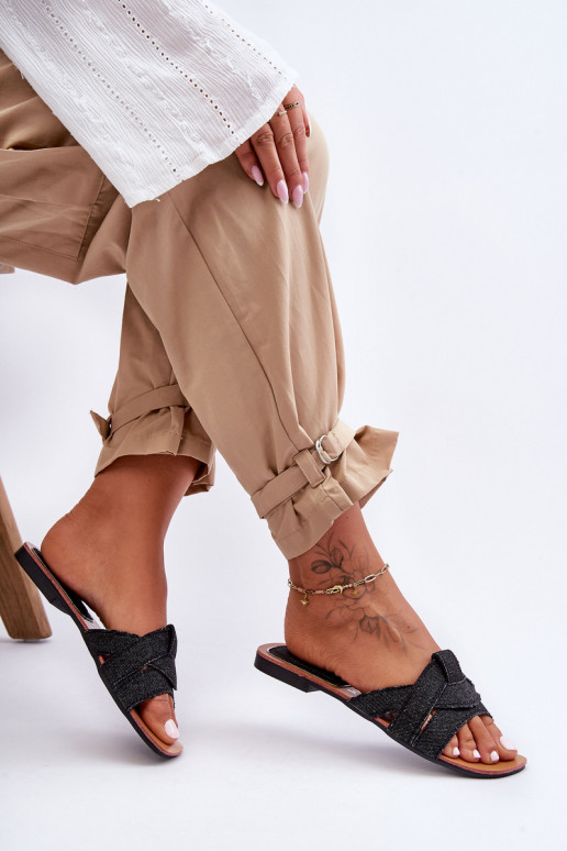 Chinelos pretos Aversa Chinelos pretos Aversa