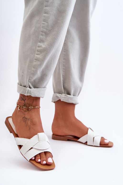 Chinelos cor branca Aversa Chinelos cor branca Aversa