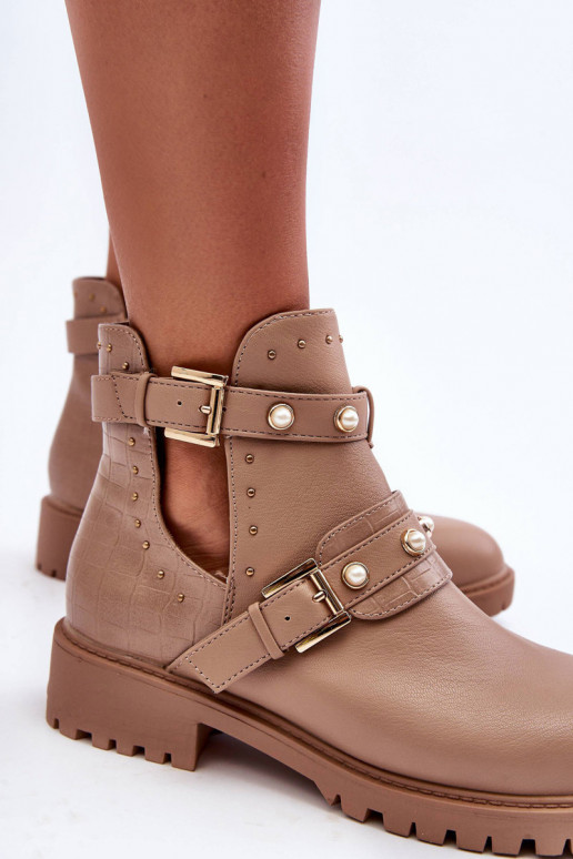 Botins femininos com pérolas artificiais na cor bege Clarisa