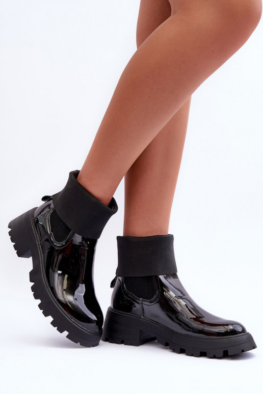 botas estilosas com efeito laca na cor preta Pavo