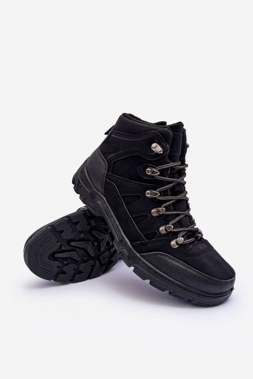 botas de caminhada são aquecidas em Cowder preto