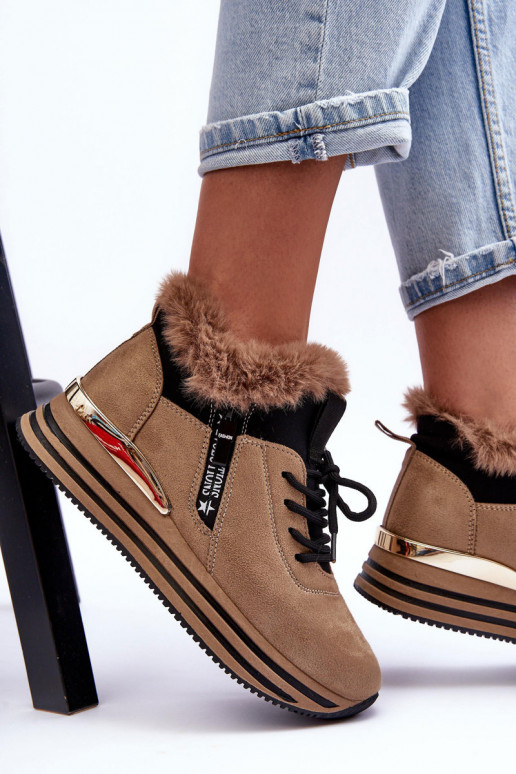 tênis plataforma com pelo em bege Jamarie tênis plataforma com pelo em bege Jamarie