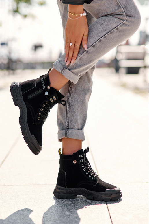 aquecido em camurça Botas femininas na cor preta Jailina aquecido em camurça Botas femininas na cor preta Jailina