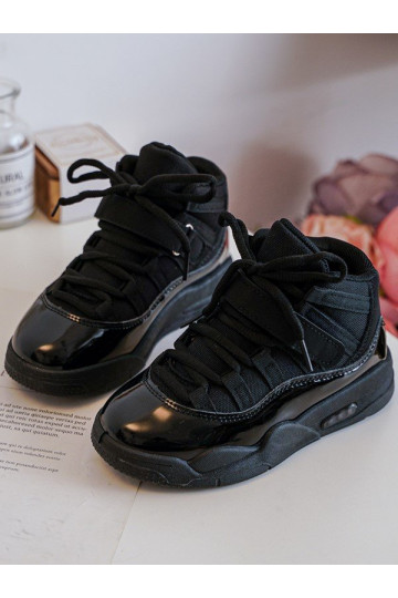 Tênis infantil com cadarço na cor preta Darina