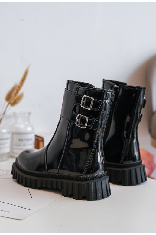 Botas infantis com efeito laca com fivelas na cor preta Chloraia