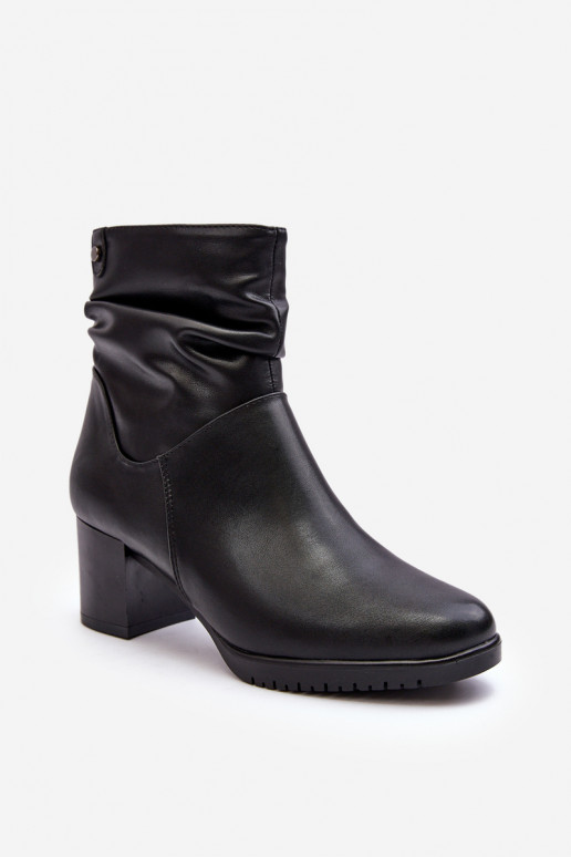 Botas com salto preto Liriam Botas com salto preto Liriam