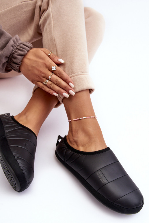 Chinelos aquecidos em preto Big Star KK274604 Chinelos aquecidos em preto Big Star KK274604