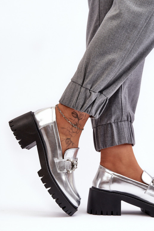 sapatos com salto largo na cor prata Lemmitty