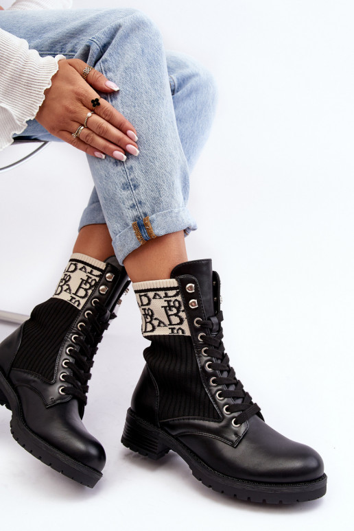 botas com sola tipo meia na cor preta Hakina