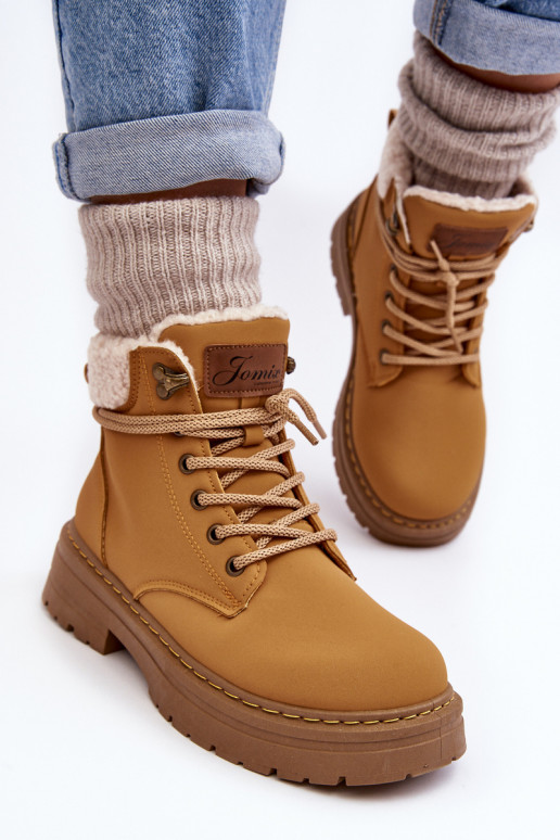 botas com aquecimento de cor marrom Lynnvia