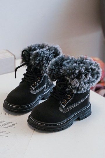 Botas infantis com cadarço e zíper com pelo na cor preta Gerande 2