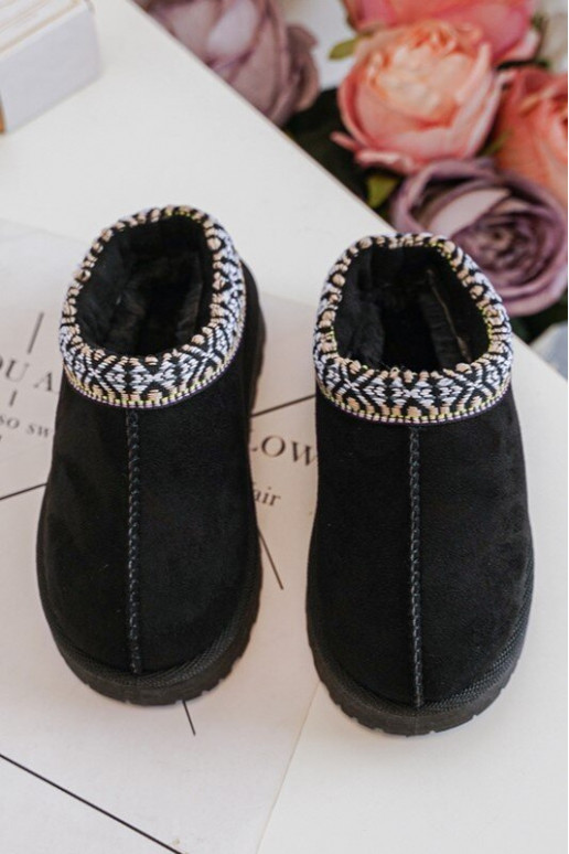 Chinelos infantis de modelo resistente para aquecer na cor preta Olivane Chinelos infantis de modelo resistente para aquecer na cor preta Olivane