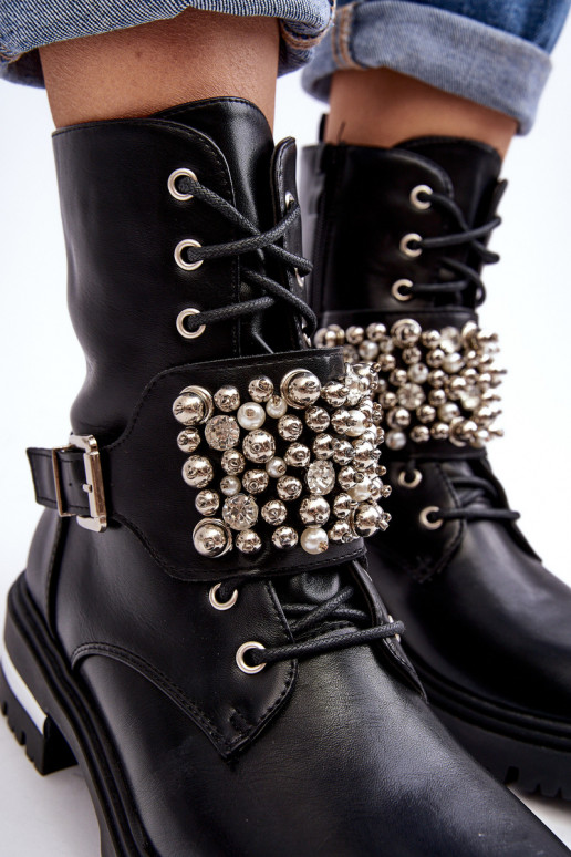 botas aquecidas decoradas em cor preta Lennen