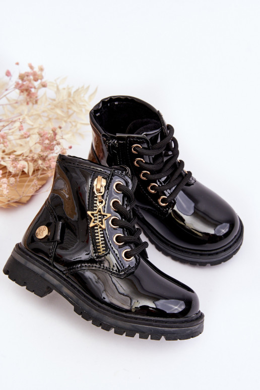 Botas infantis com efeito verniz com zíperes aquecidos cor preta Felori Botas infantis com efeito verniz com zíperes aquecidos cor preta Felori