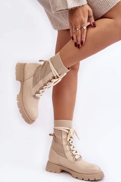 Botins Gentiana marfim com atacadores