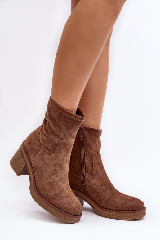 Botas com salto alto marrom Argastis Botas com salto alto marrom Argastis