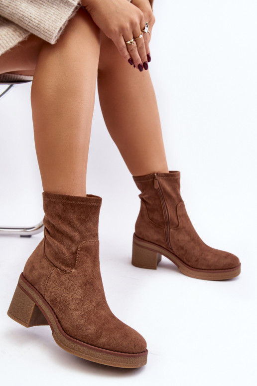 Botas com salto alto marrom Argastis Botas com salto alto marrom Argastis
