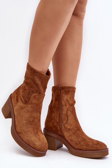 Botas com salto alto marrom Argastis 2
