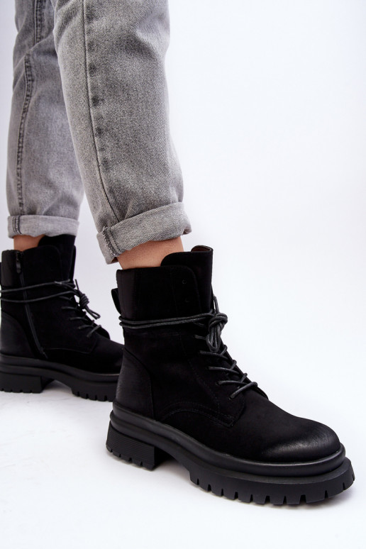 Botas femininas com sola maciça na cor preta Narelona