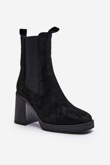 Botas femininas com salto largo na cor preta Piovere preto