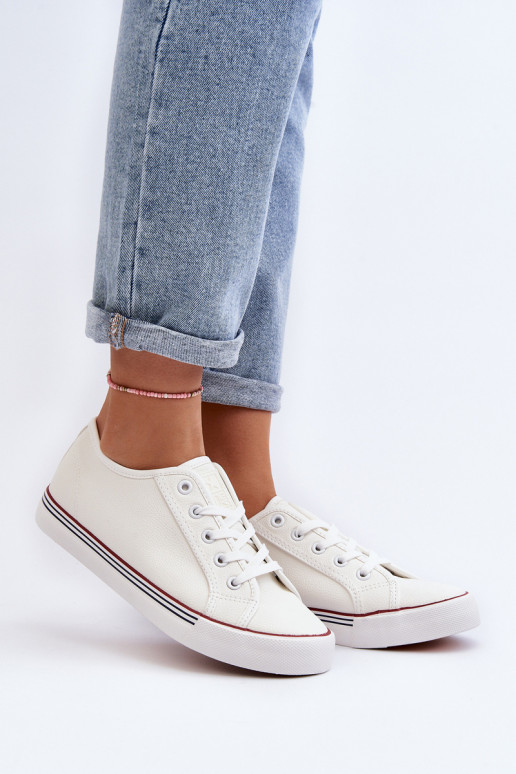 Sapatos femininos confeccionados em couro ecológico na cor branca Lirean