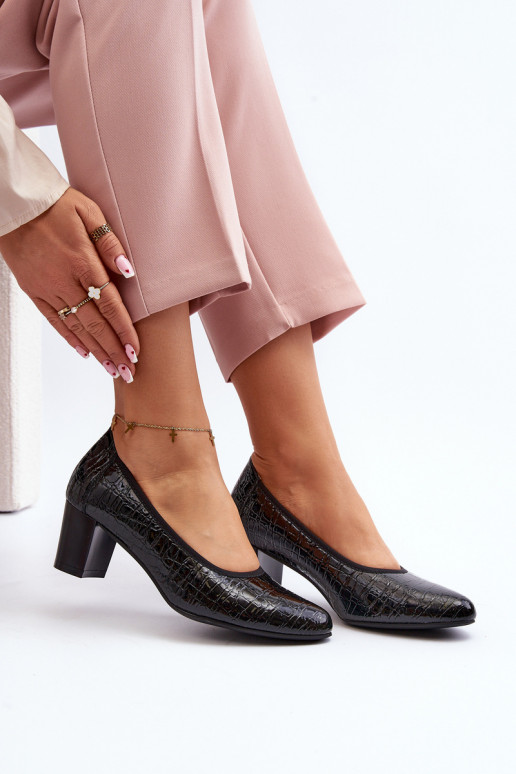 com efeito laca Sapatos com impressão cor preta Cynania com efeito laca Sapatos com impressão cor preta Cynania