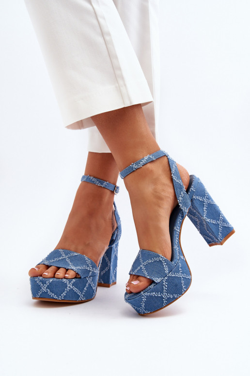 Sandálias jeans com salto na cor azul Acrana