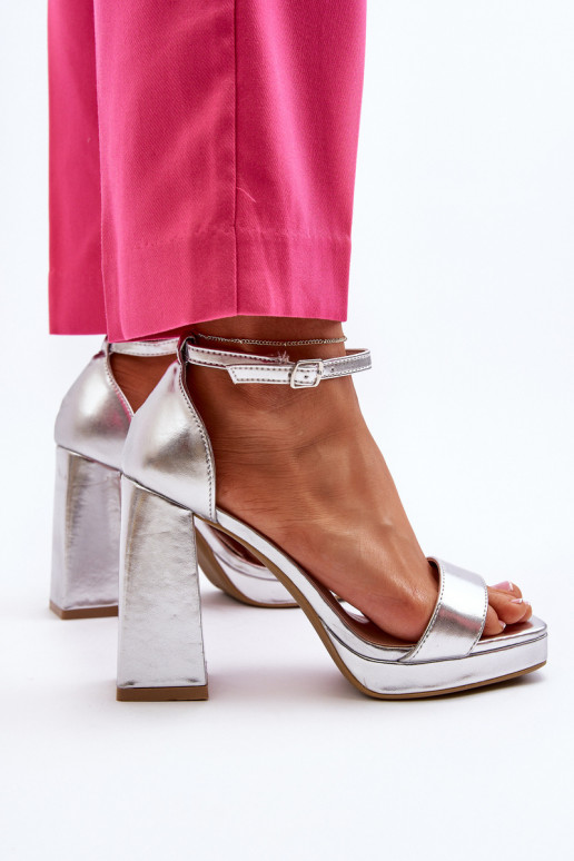 Prata Merila Biqueira Quadrada Camurça Salto Alto