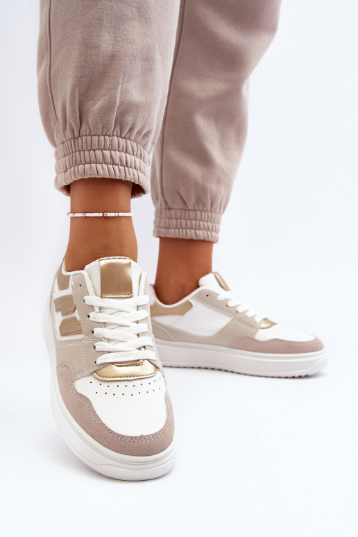 Modelo de tênis sapatos bege Regines