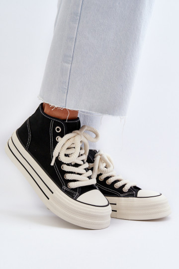 Sapatos casuais com plataforma na cor preta Aineri 2