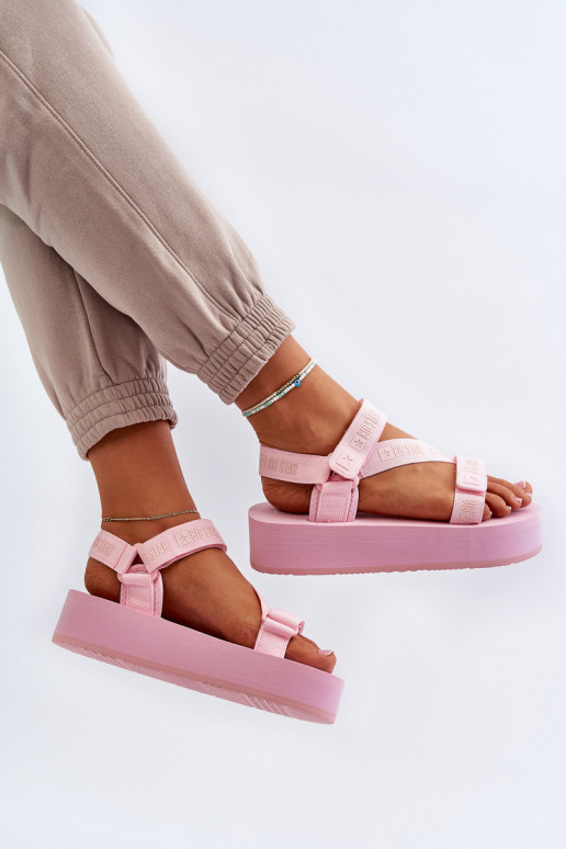 Sandálias femininas com plataforma Big Star NN274A529 rosa