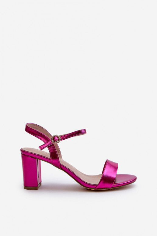 Sandálias de design metálico com salto na cor rosa Glindra