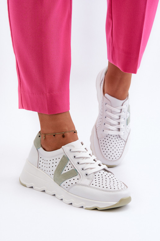 calçados esportivos na cor branca Eleonori