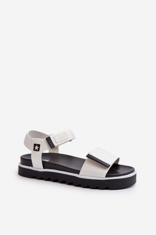 Sandálias femininas com plataforma Big Star NN274777 cor branca