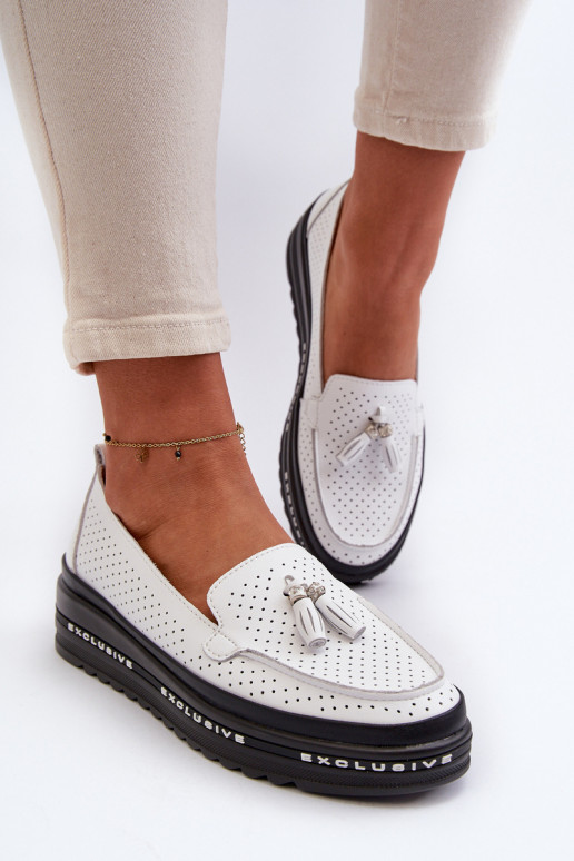 Mocassins femininos com sola folheada a ouro na cor branca Assetnima