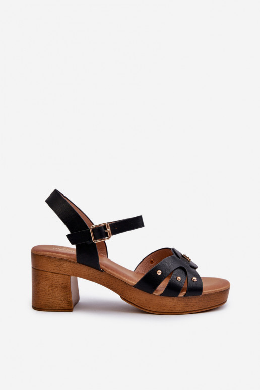Sandálias femininas com salto em couro ecológico na cor preta Assames Sandálias femininas com salto em couro ecológico na cor preta Assames
