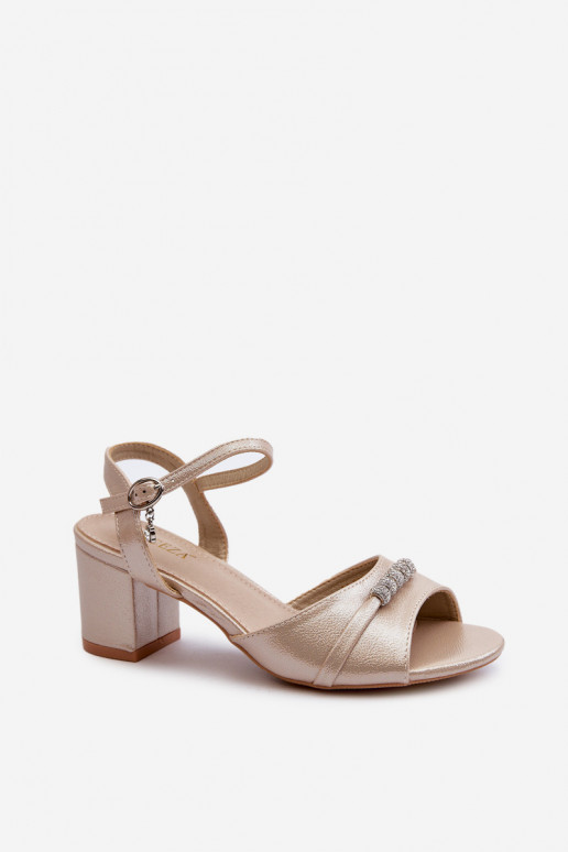 Sandálias femininas Eko com salto com lindos detalhes na cor dourada Narhi Sandálias femininas Eko com salto com lindos detalhes na cor dourada Narhi