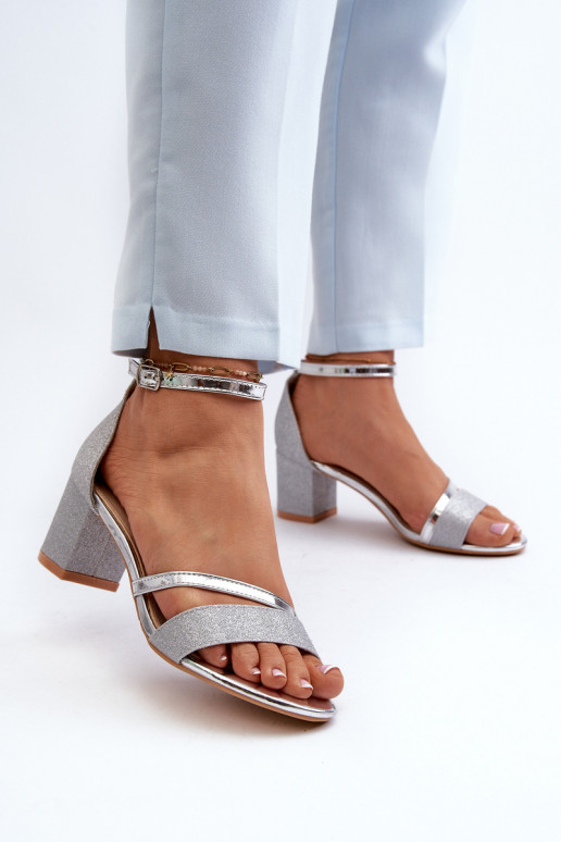Sandálias Ploemis brilhantes com salto baixo em prata Sandálias Ploemis brilhantes com salto baixo em prata